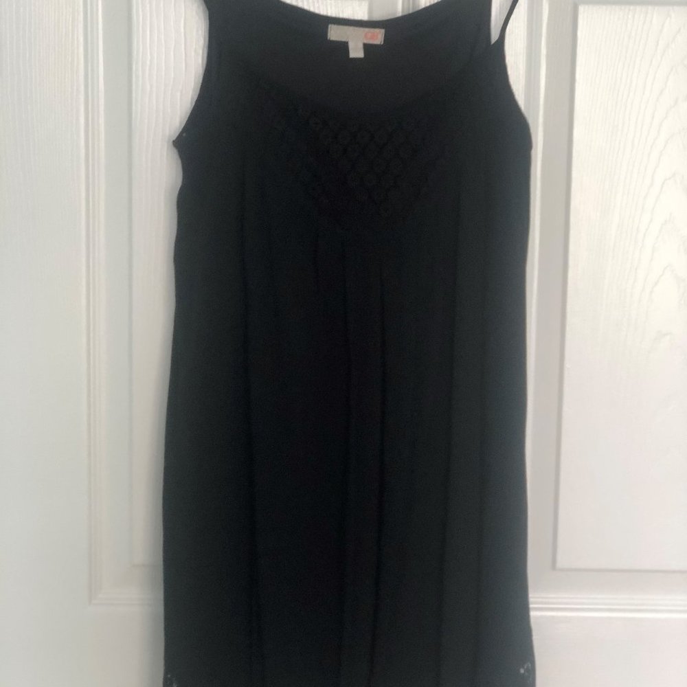 Little strapless black dres